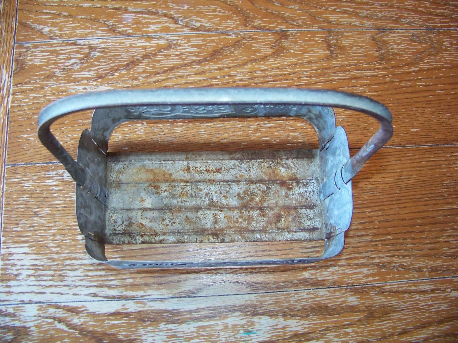 VINTAGE PEPSI COLA SODA POP BOTTLE CARRIER 6 PACK HOLDER METAL