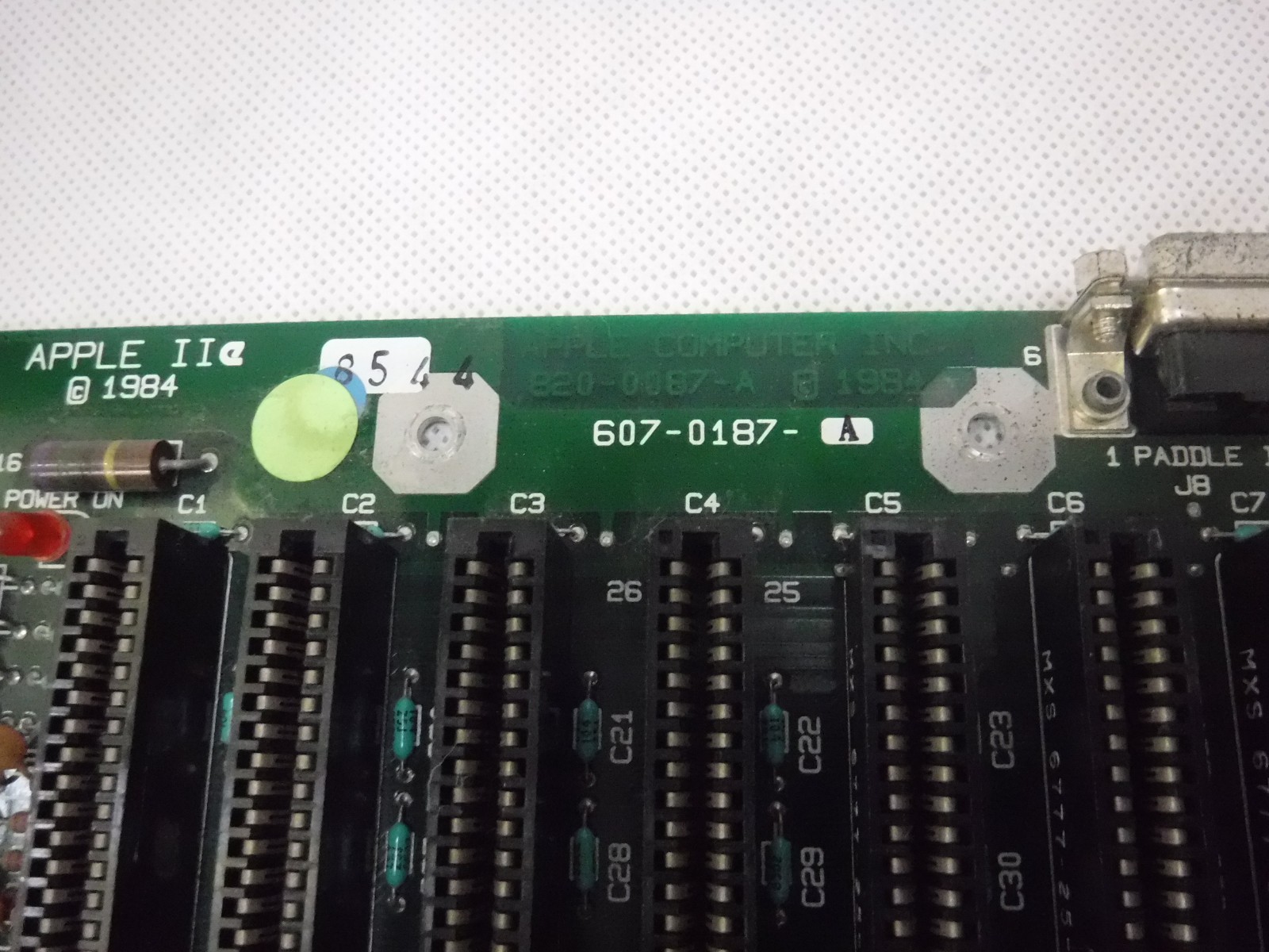 Vintage Apple 2e lle Motherboard Logic Board 1984 820-0087-A 607-0187-A C20