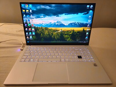 Samsung Galaxy Book Ion 15.6 Inch 8 GB Intel Core i5-10210U Processor Laptop