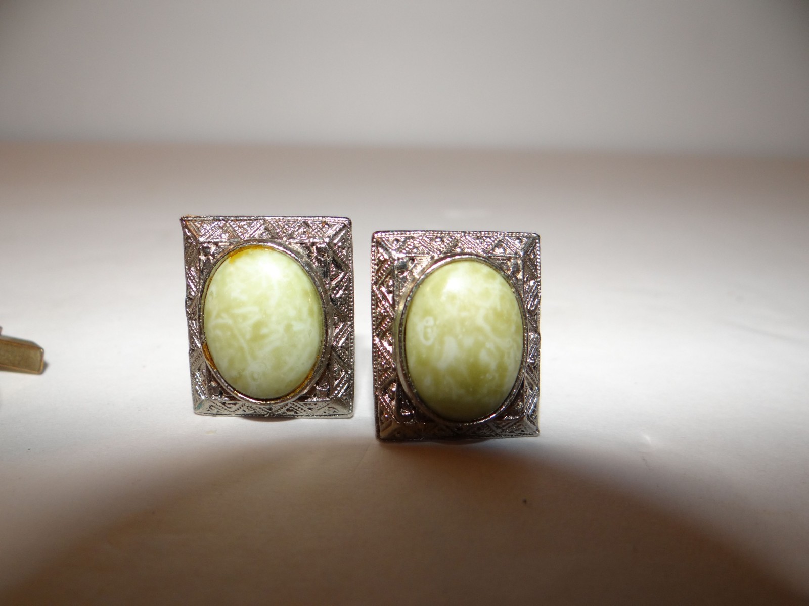 Lot of Men's Cuff Links & Tie Clasps