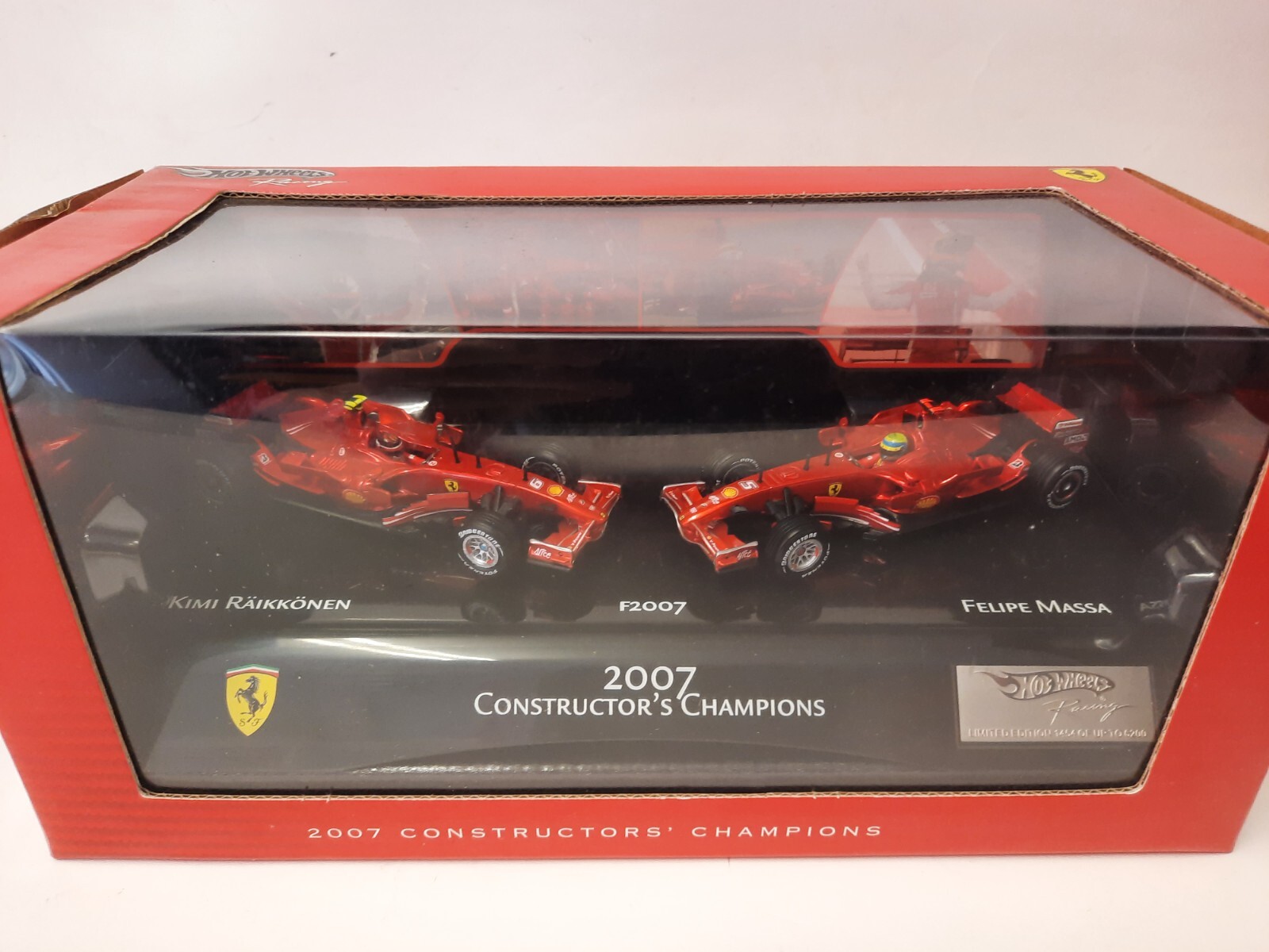 最大15%OFFクーポン F2007 Ferrari Set Wheels Hot Raikkonen Champion World Mass + ミニカー