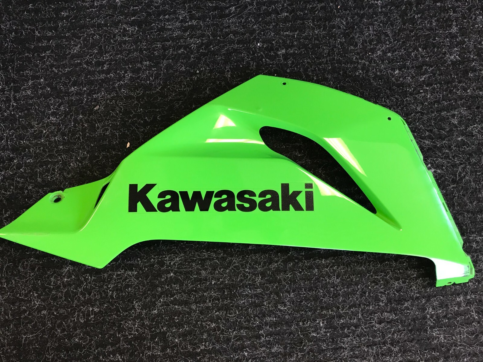 超硬スクラップ13.5kg Kawasaki ZX6R 636 13-18 Right Side Lower Cowling Fairing