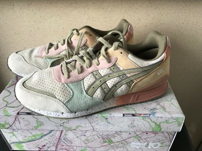 asics bodega on the road