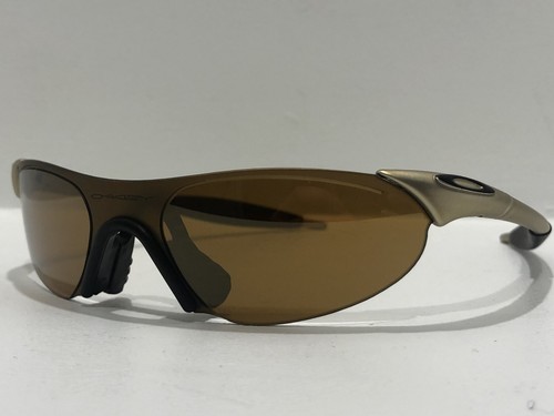 Oakley New Zero Squared 0.4 Silver Frame Black Lenses USA | eBay Oakley New Zero Squared 0.4 Silver Frame Black Lenses USA | eBay