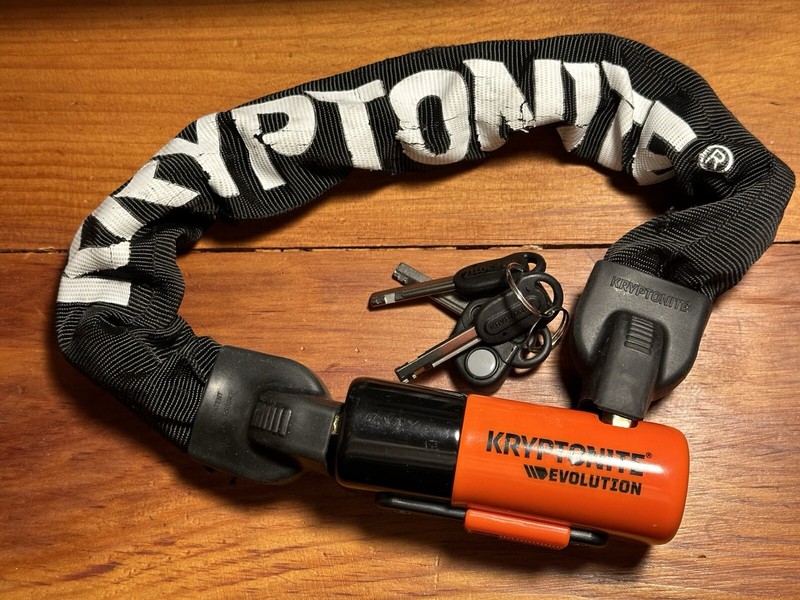 Kryptonite Evolution 1055 Mini Integrated Bike Chain Lock - 1.8 ft 10 mm Chain