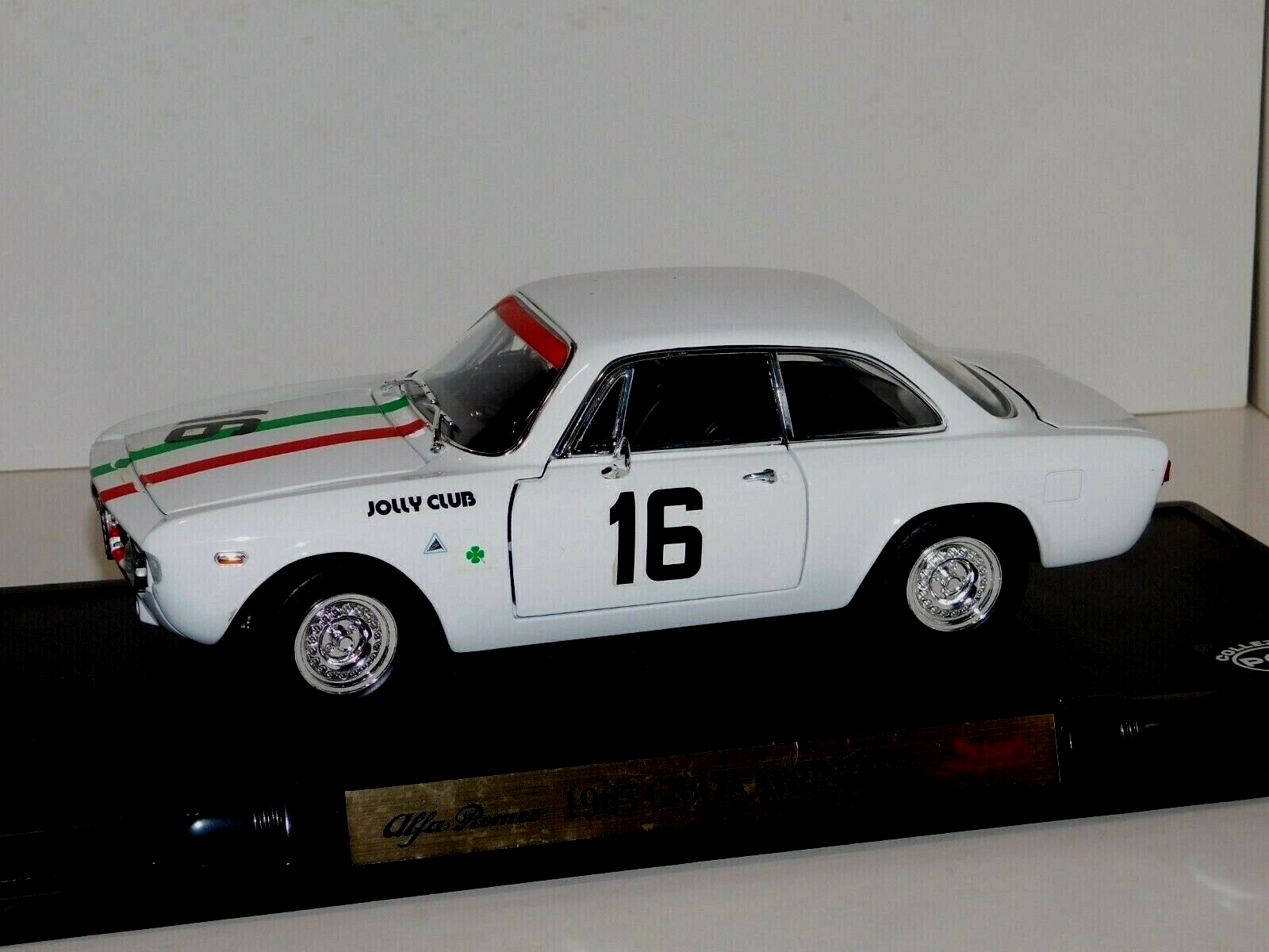 ミニカー 1965 ALFA ROMEO GIULIA SPRINT GTA 1/18 Tecnomodel 1:18 Alfa Romeo Giulia 1600 Sprint GTA year 1965