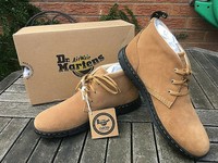 dr martens blackline mid