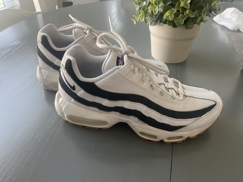 Nike Air Max 95 Juventus - 307960-112 White/Gum Light Brown-Black Women's  Size 7 | eBay