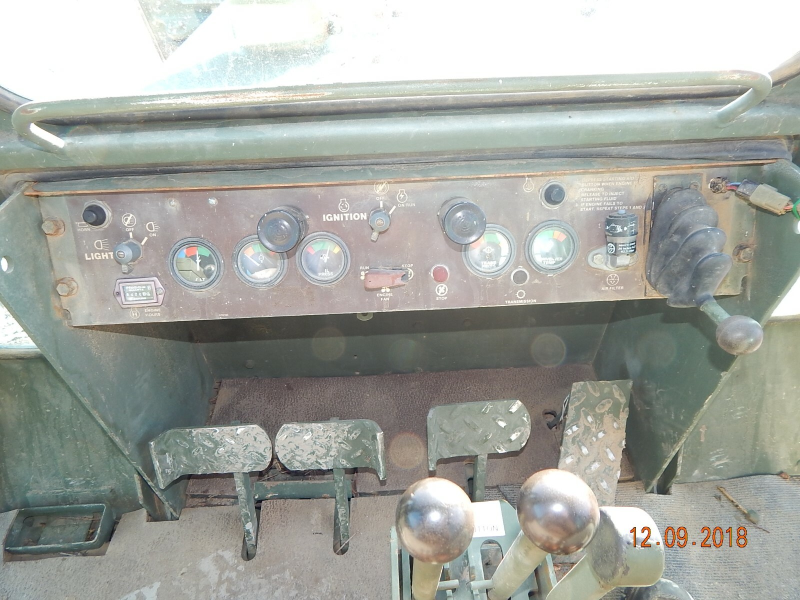 Case 1150E bulldozer military dozer loader