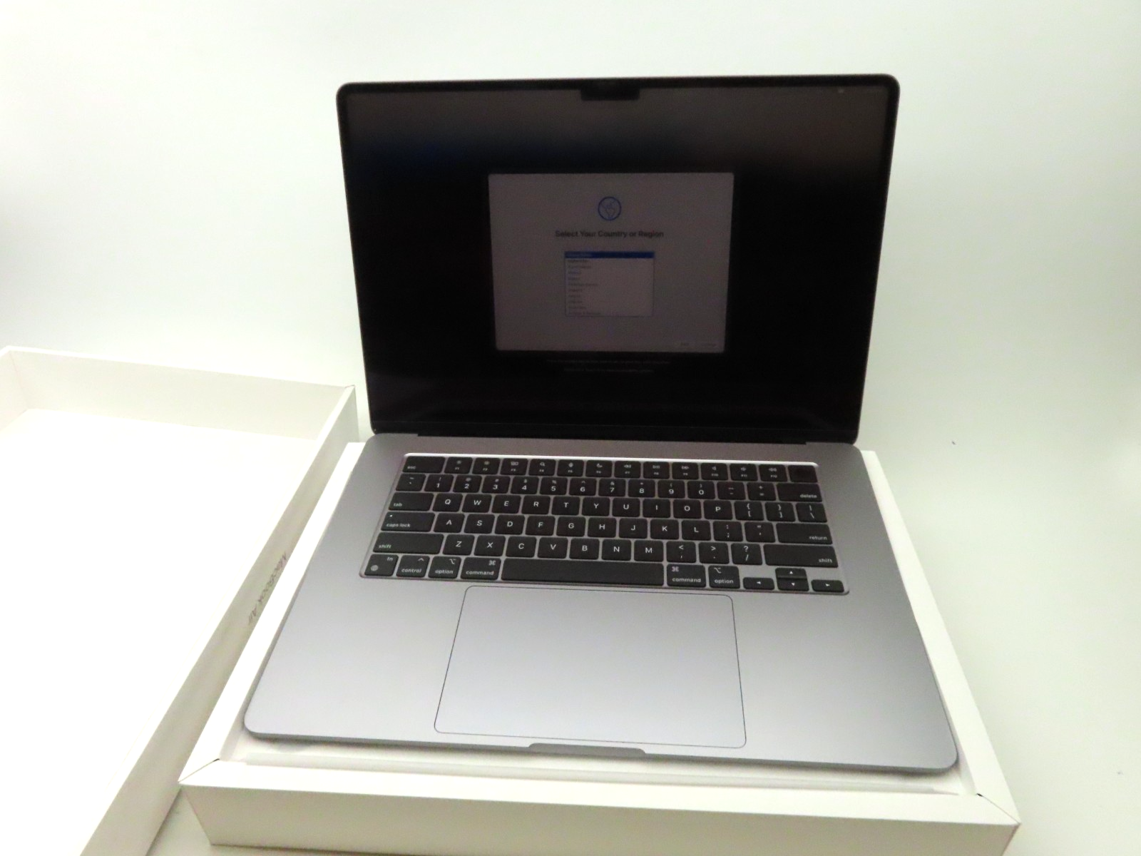 Apple MacBook Air A2941 2023 15
