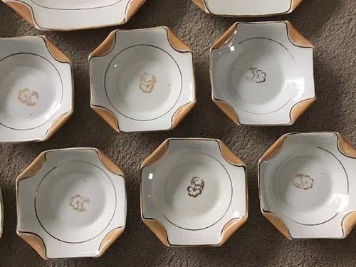 Lot of 19 Vintage Plates Sampson Bridgwood & Son (SB&Son) Gold Clover Design