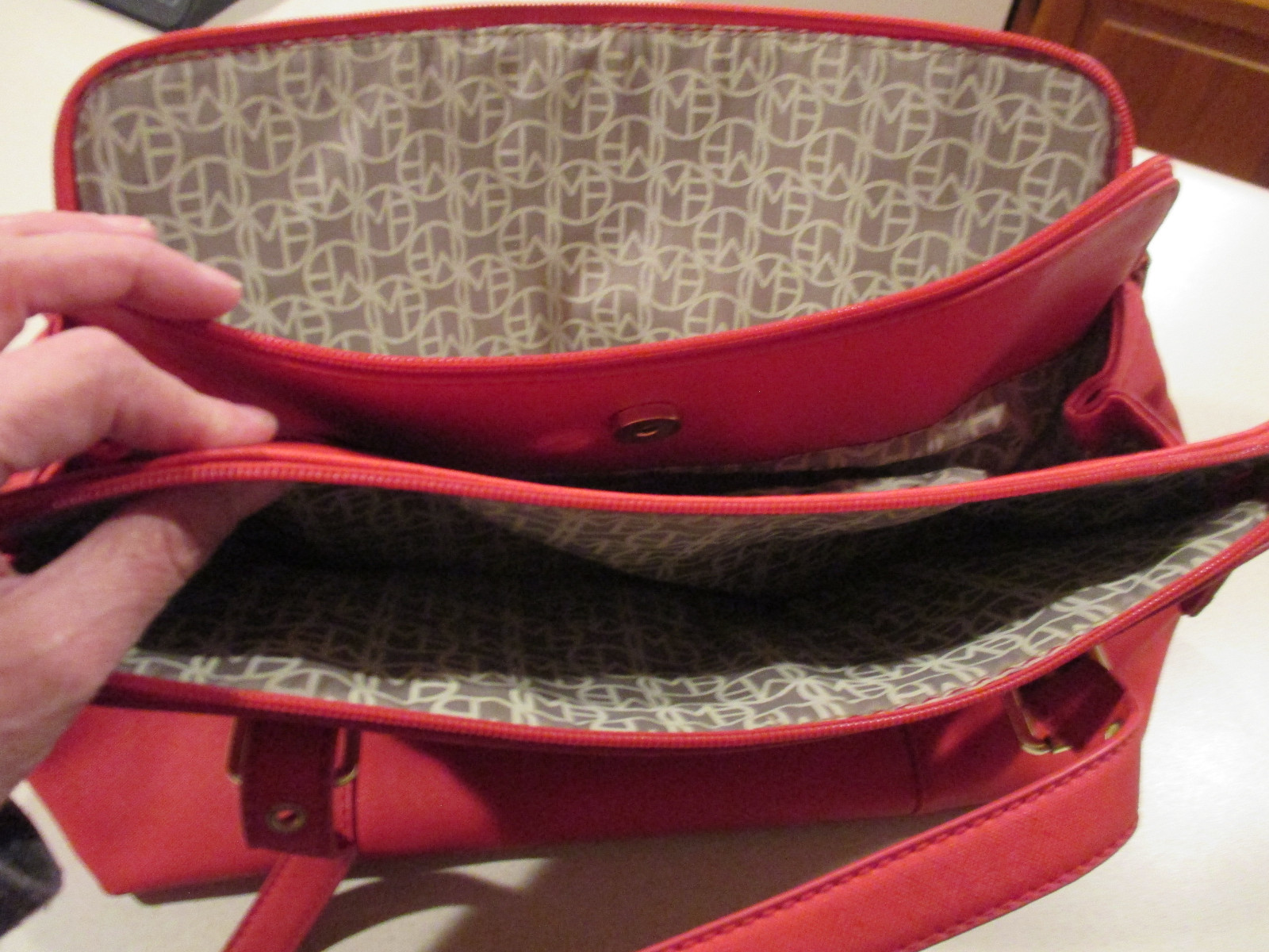Marc Fisher Red Shoulder bag - Large - Purse