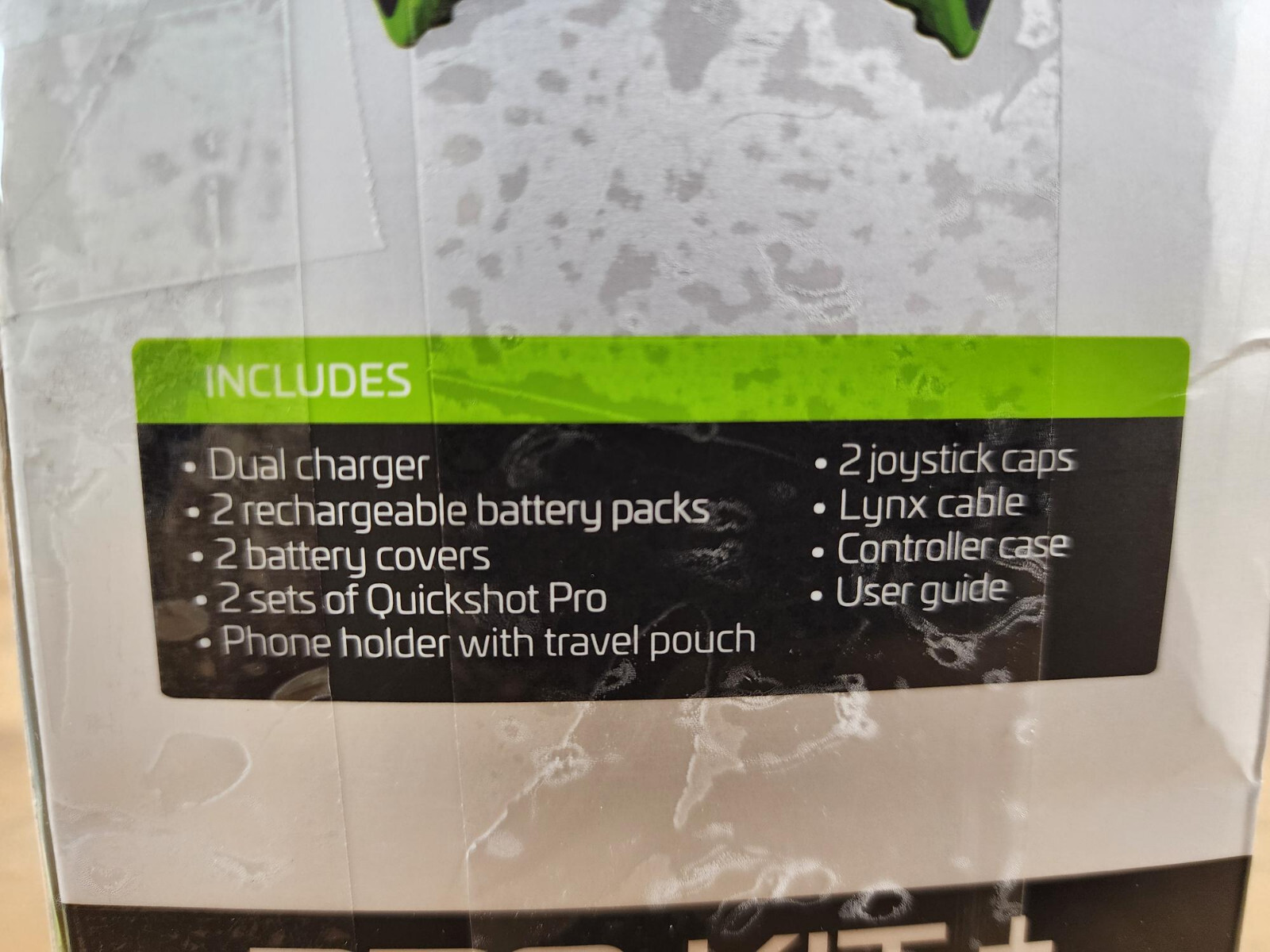 Bionik Xbox Series X/S Pro Kit + 2x Quickshot Pro 1100 mAh Batteries Station