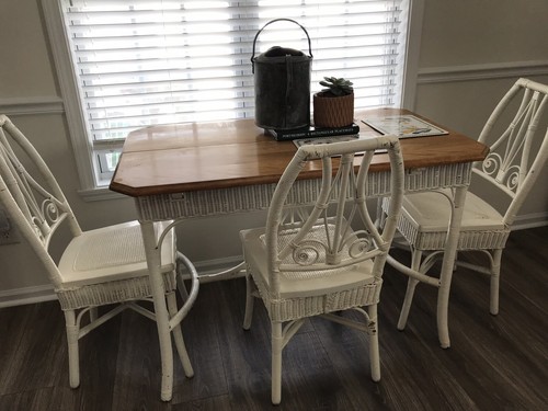 Heywood Wakefield Dinning Table And Chairs