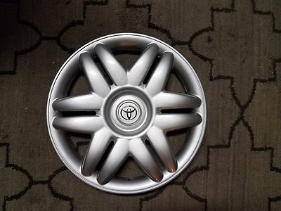 Brand New 2000 00 2001 01 Camry 15'' Hubcap Wheel Cover 61104