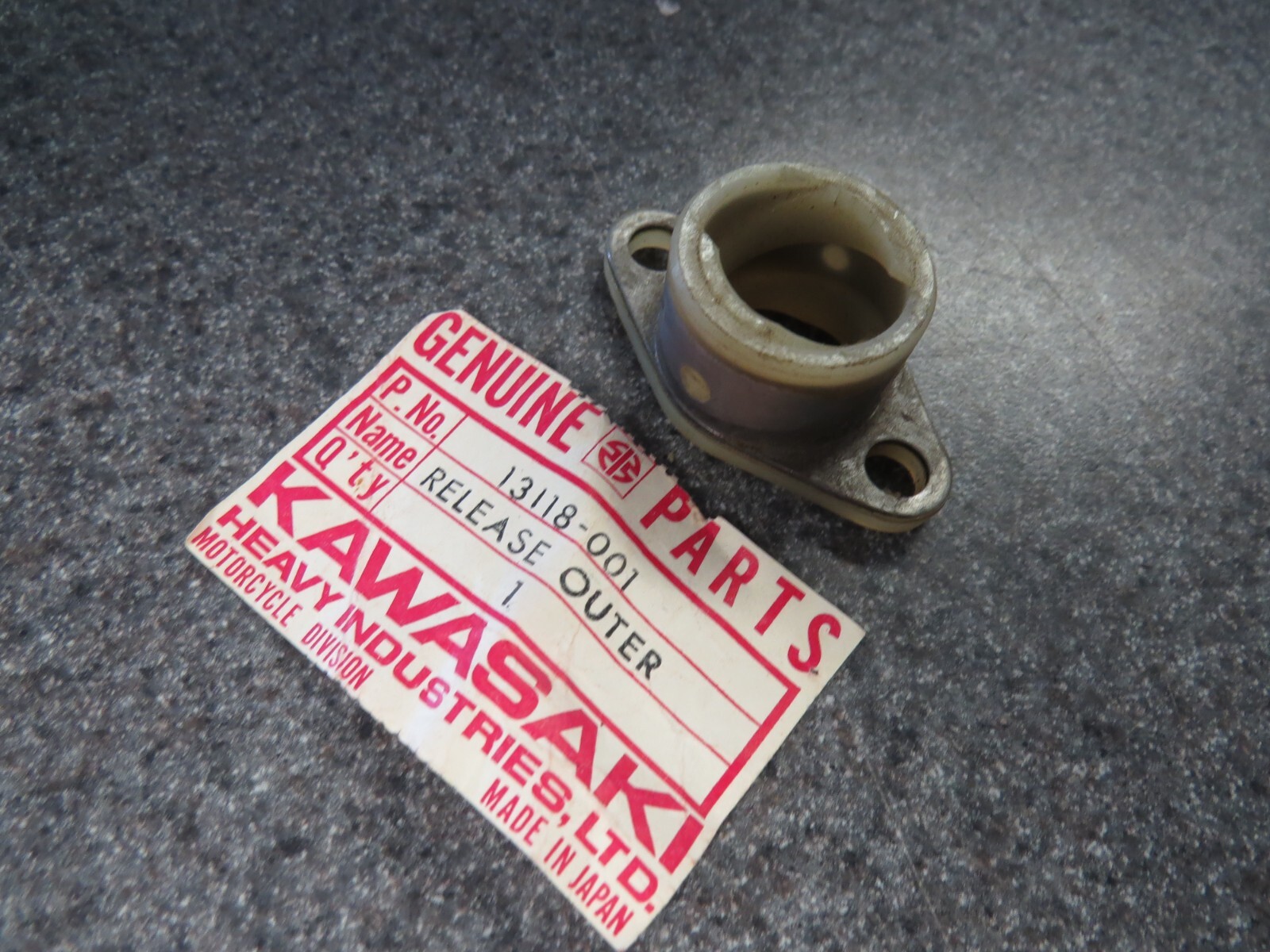 NOS Kawasaki Outer Clutch Release 1973 G3SS G3TR 1970 G31M G4TR G5 13118-001 NOS Kawasaki Outer Clutch Release 1973 G3SS G3TR 1970 G31M G4TR G5 13118-001