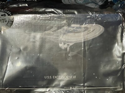 Eaglemoss Star Trek VI  USS Excelsior NCC 2000 Model Bagged w/ Magazine