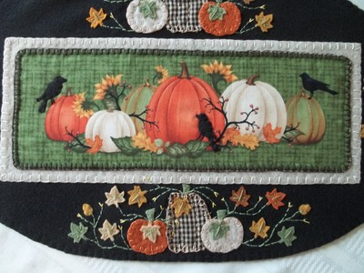 Primitive Black Crows and Pumpkins Table Runner/Candle Mat 19x12 oval w/fs