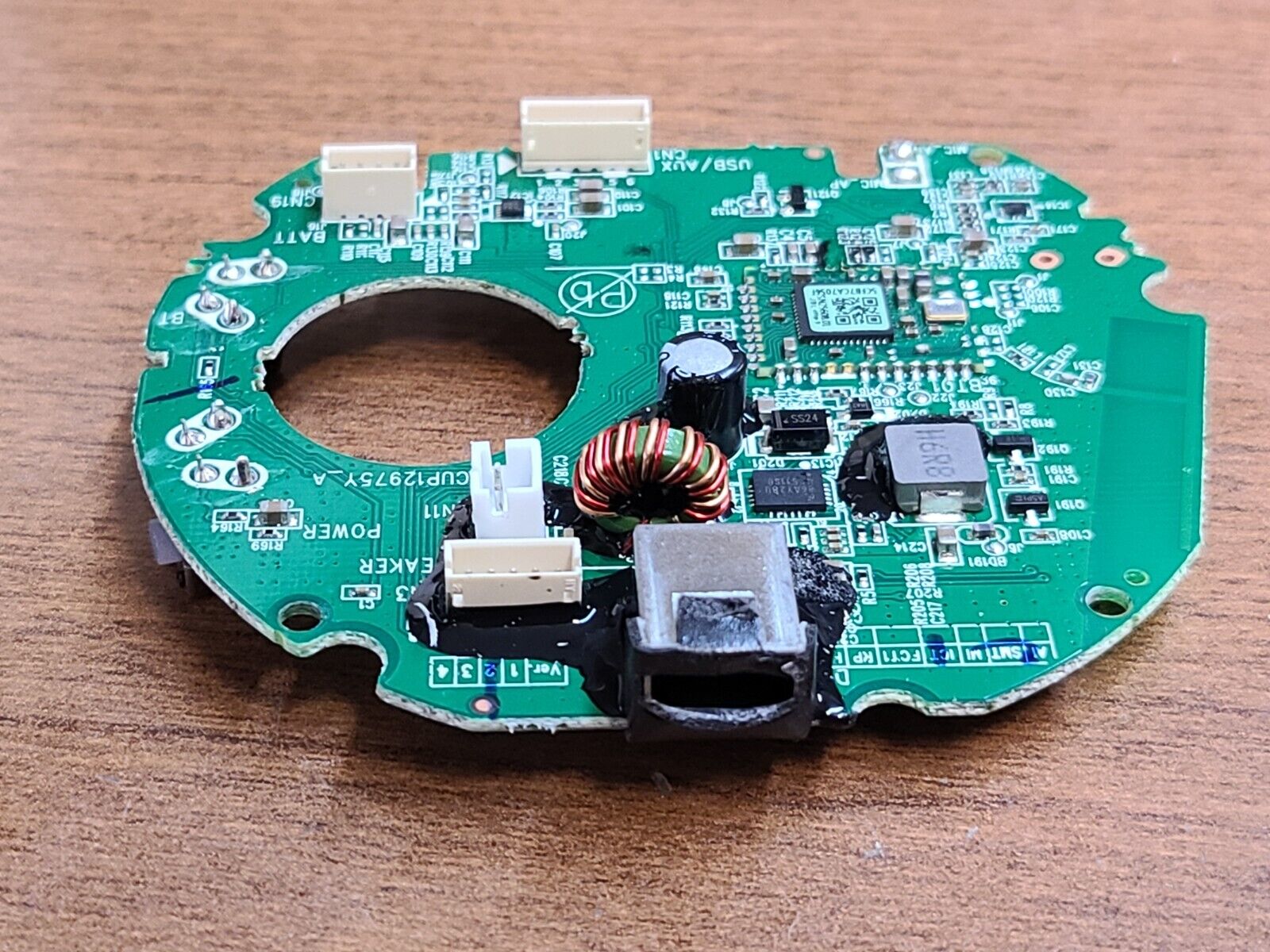 ORIGINAL!! JBL CLIP 3 PORTABLE SPEAKER MAINBOARD REPLACEMENT ORIGINAL!! JBL CLIP 3 PORTABLE SPEAKER MAINBOARD REPLACEMENT