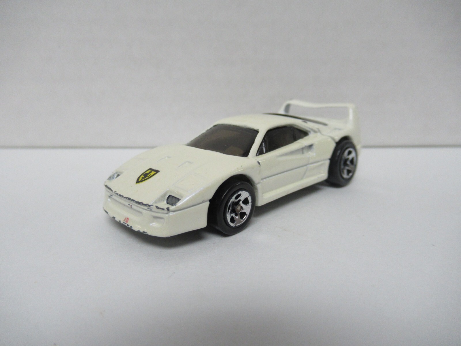 Hot Wheels FERRARI F40 メタリックグレー Hot Wheels New Raw 2025 F40 Ferrari Unspun W/Real Riders | eBay