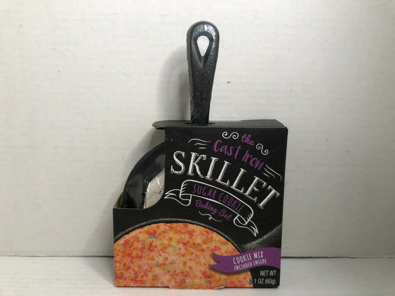 BRAND NEW SEALED The Cast Iron Skillet & Sugar Cookie Baking SetのeBay公認