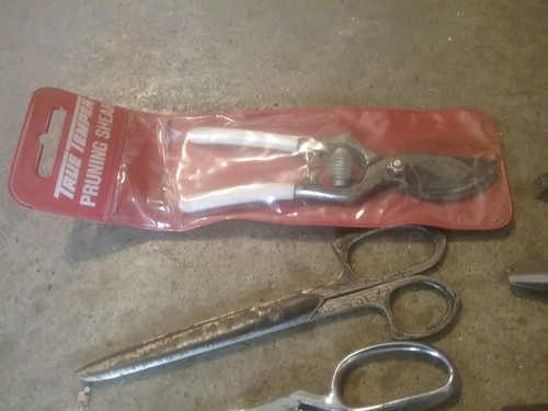 Vintage Lot Of Scissors Shears
