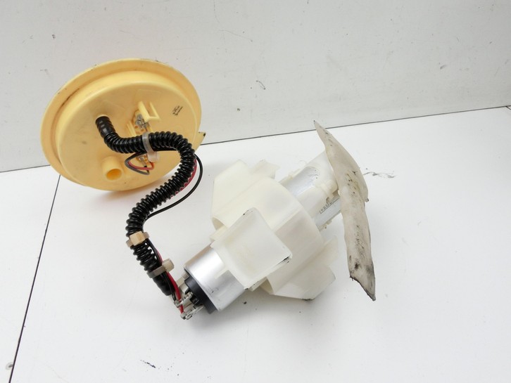 BMW 525d F10 13-17 2,0d 160KW Kraftstoffpumpe Kraftstoff Förderpumpe Tankgeber BMW 525d F10 13-17 27.02.2014... Bild 4