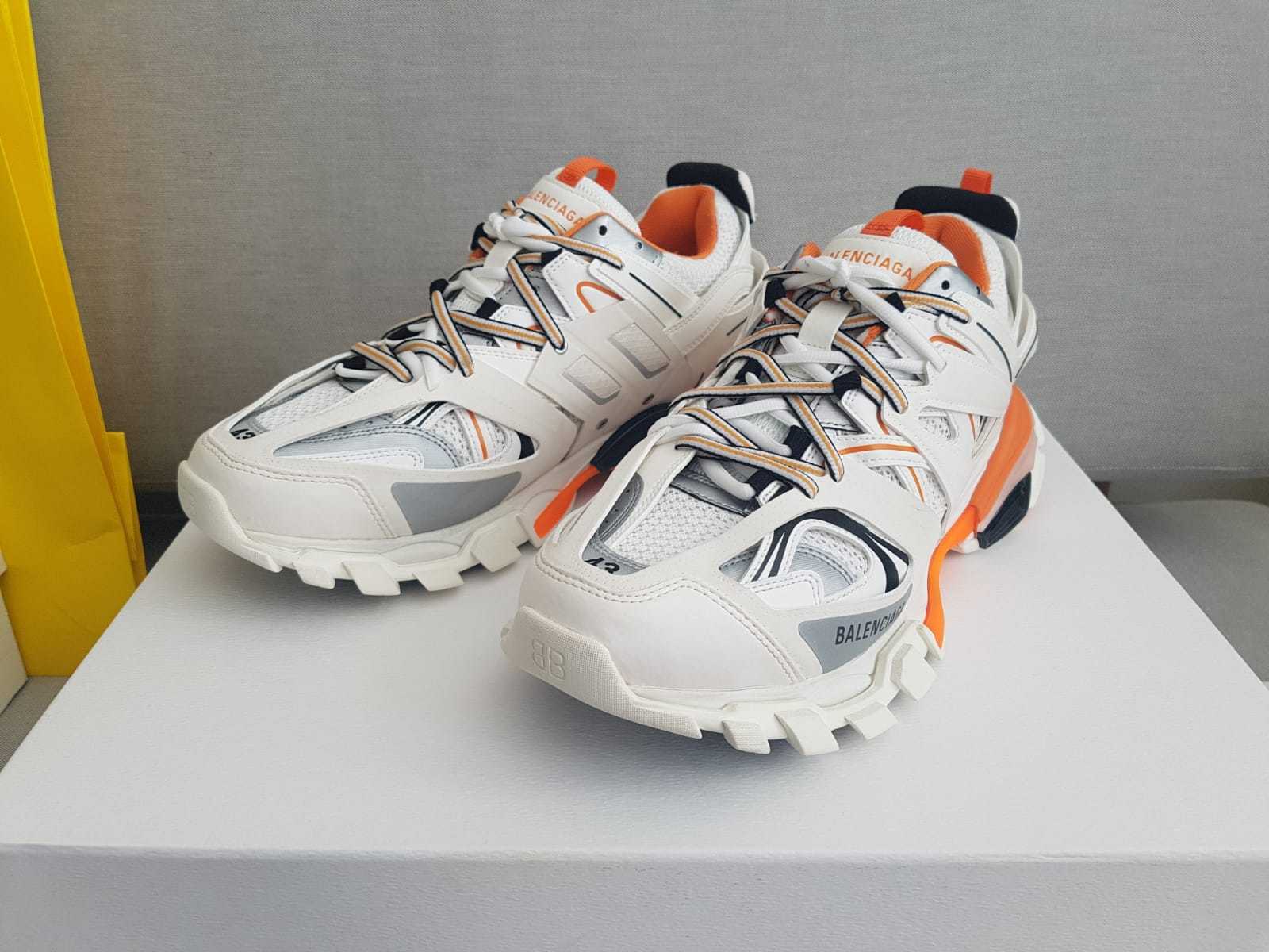 BALENCIAGA TRACK SNEAKERS WHITE ORANGE SIZES EU 39, 40, 41 BALENCIAGA TRACK SNEAKERS WHITE ORANGE SIZES EU 39, 40, 41