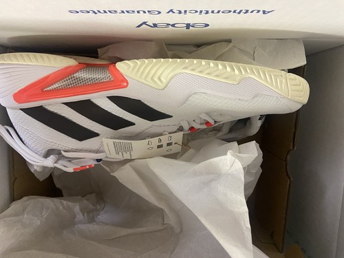 新品　超稀少　日本未発売　adidas BARRICADE TOUR ラケット 新品 超稀少 日本未発売 adidas BARRICADE TOUR ラケット - メルカリ