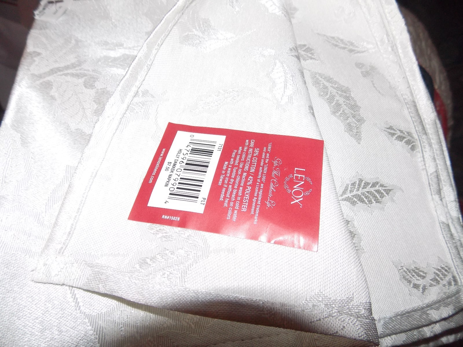 6 Vintage Fabric  Lenox Holly White Christmas Napkins new