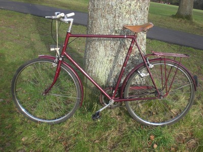 Raleigh Courier 3-speed gents bike, vintage classic cycling, good condition.