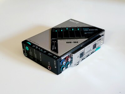 アイワ AIWA HS-J9 カセットボーイ TV/AM/FM 白ホワイト