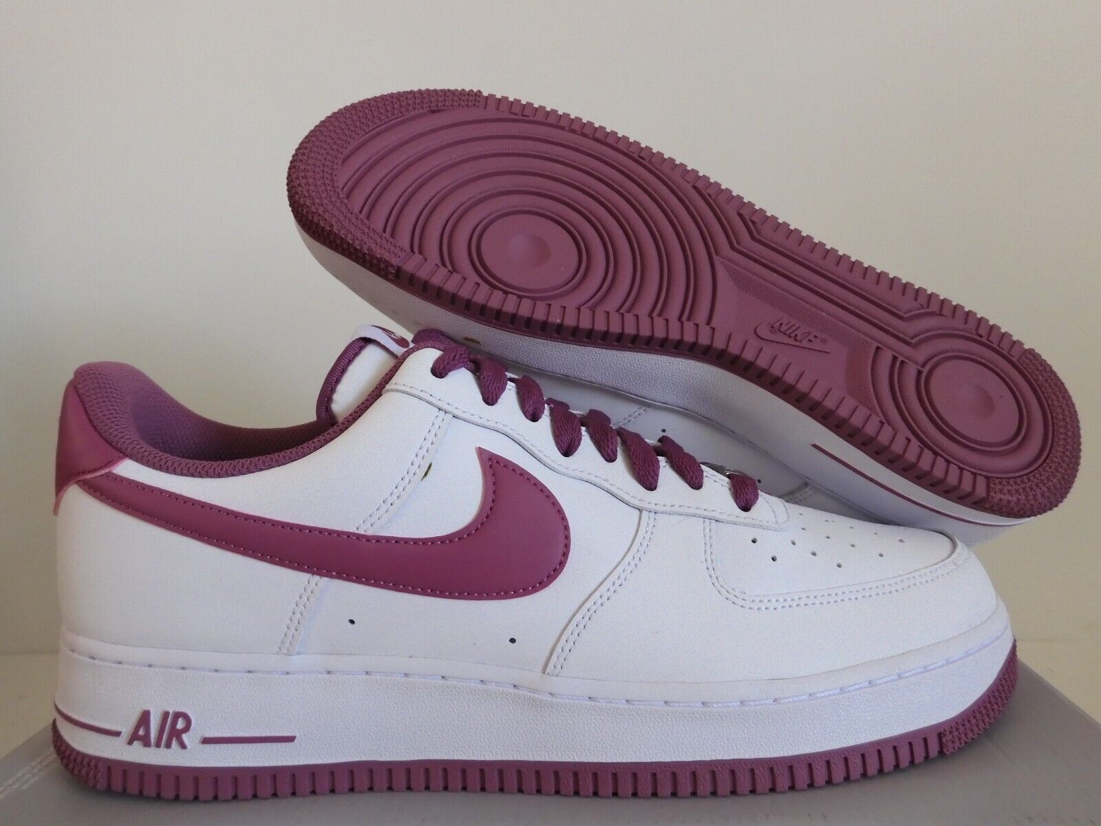 NIKE AIR FORCE 1 07 WHITE-LIGHT BORDEAUX-WHITE SZ 11 [DH7561 NIKE AIR FORCE 1 07 WHITE-LIGHT BORDEAUX-WHITE SZ 11 [DH7561