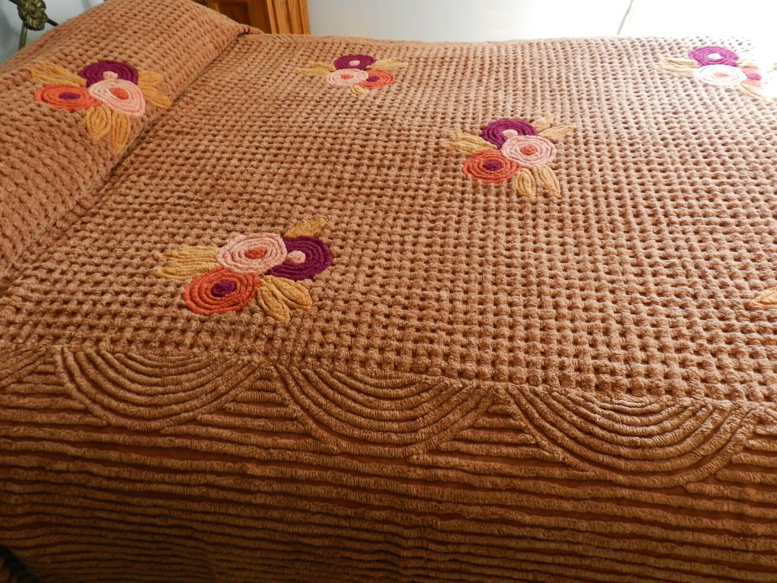 Plush Cocoa Heavy Chenille Full  Bedspread 90 x 105