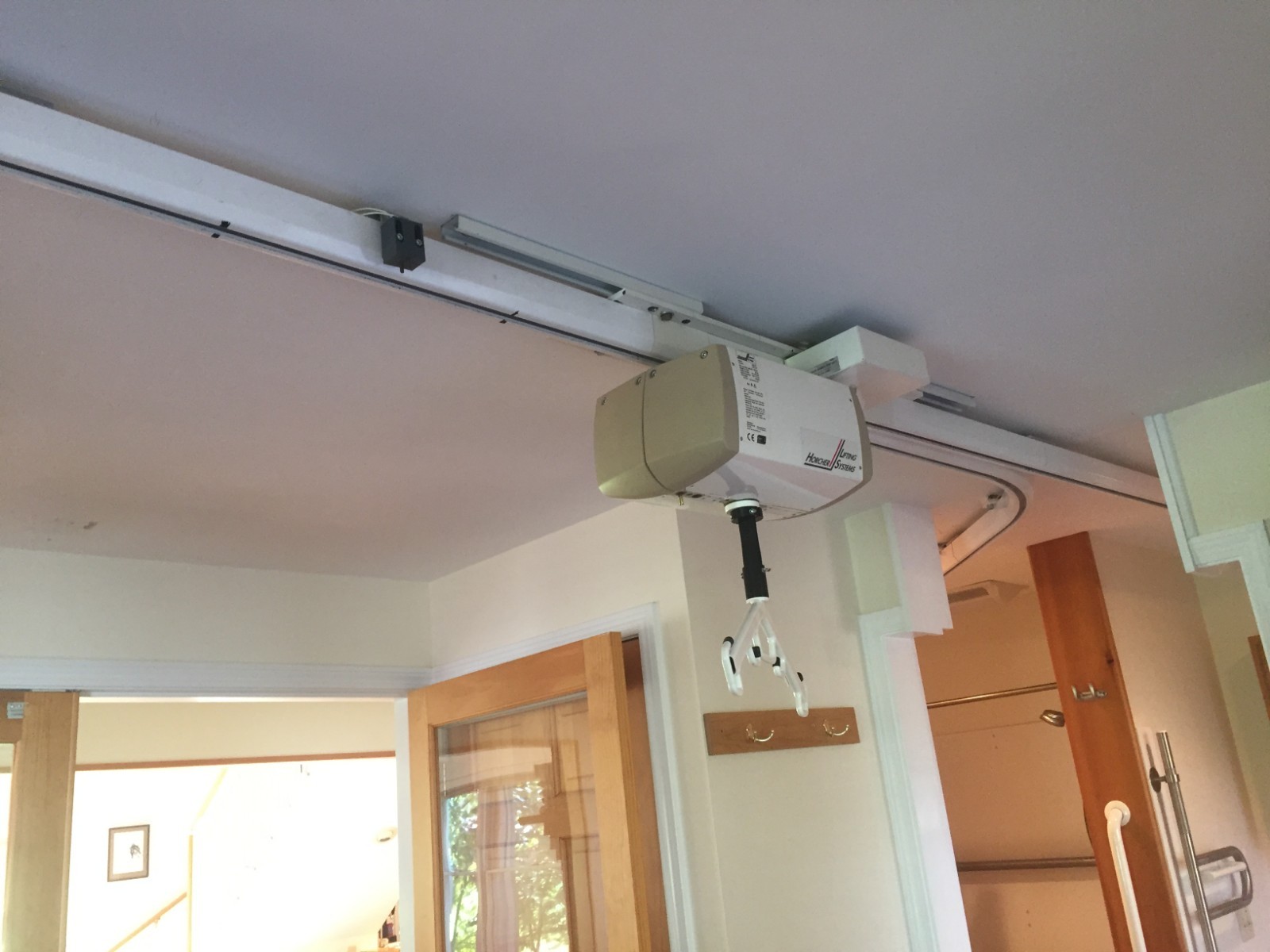 Horcher Unilift Barrier Free Ceiling Lift C-2 with track, track switch, slings