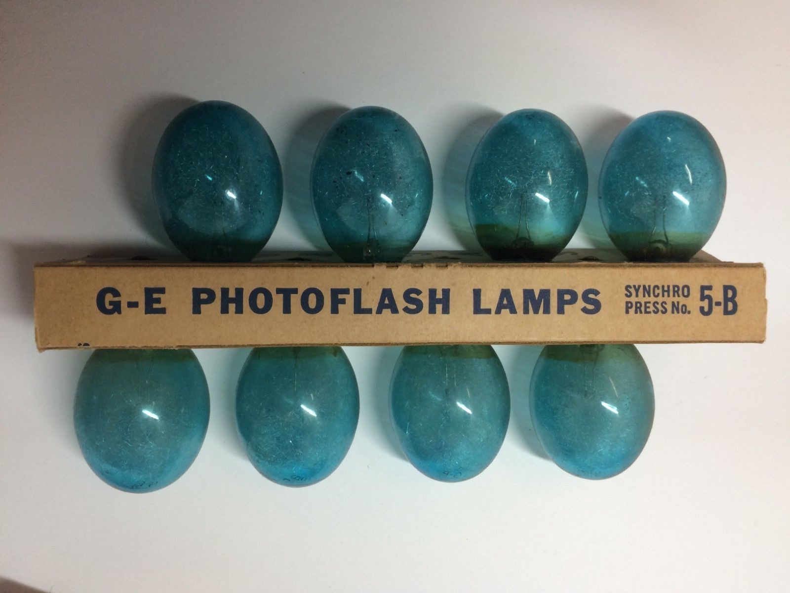 Vintage GE No. 5B Blue flashbulbs PhotoFlash Midget Synchro-press  Flash Bulbs