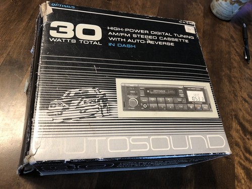 VINTAGE OPTIMUS HIGH POWER DIGITAL TUNING AM/FM STEREO CASSETTE W/ AUTO REVERSE