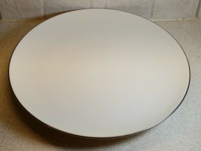 Lenox Olympia pattern Platinum Trimmed Chop Plate Round Platter 12 3/4" 