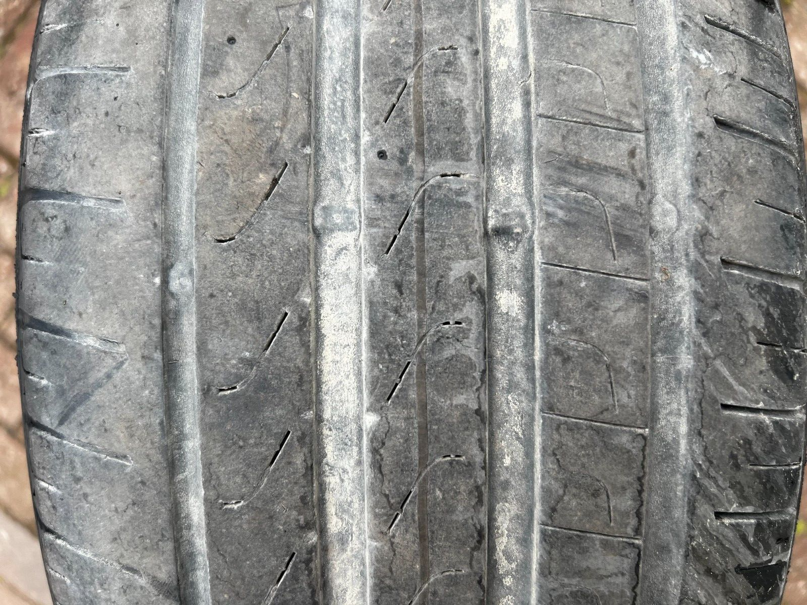 245 45 19 VINMAX ACTIVE V02 TYRE 6MM TREAD 245/45 ZR19 102W