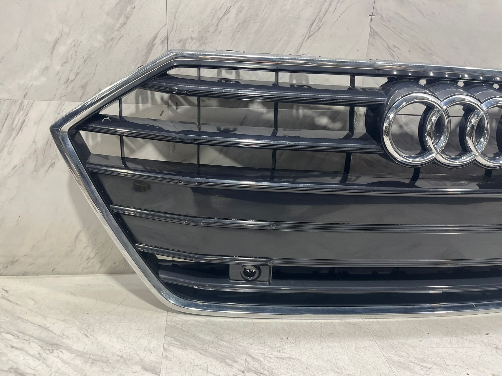2018 2022 AUDI A7 GRILLE ASSEMBLY OEM FRONT CENTER GRILL WITH