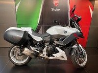 2021 BMW F 900 XR PANNIERS BELLY PAN FULL BMW HISTORY LOW MILES