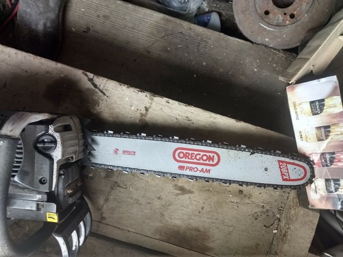 New other, DuroStar DS5018CS 52cc 18