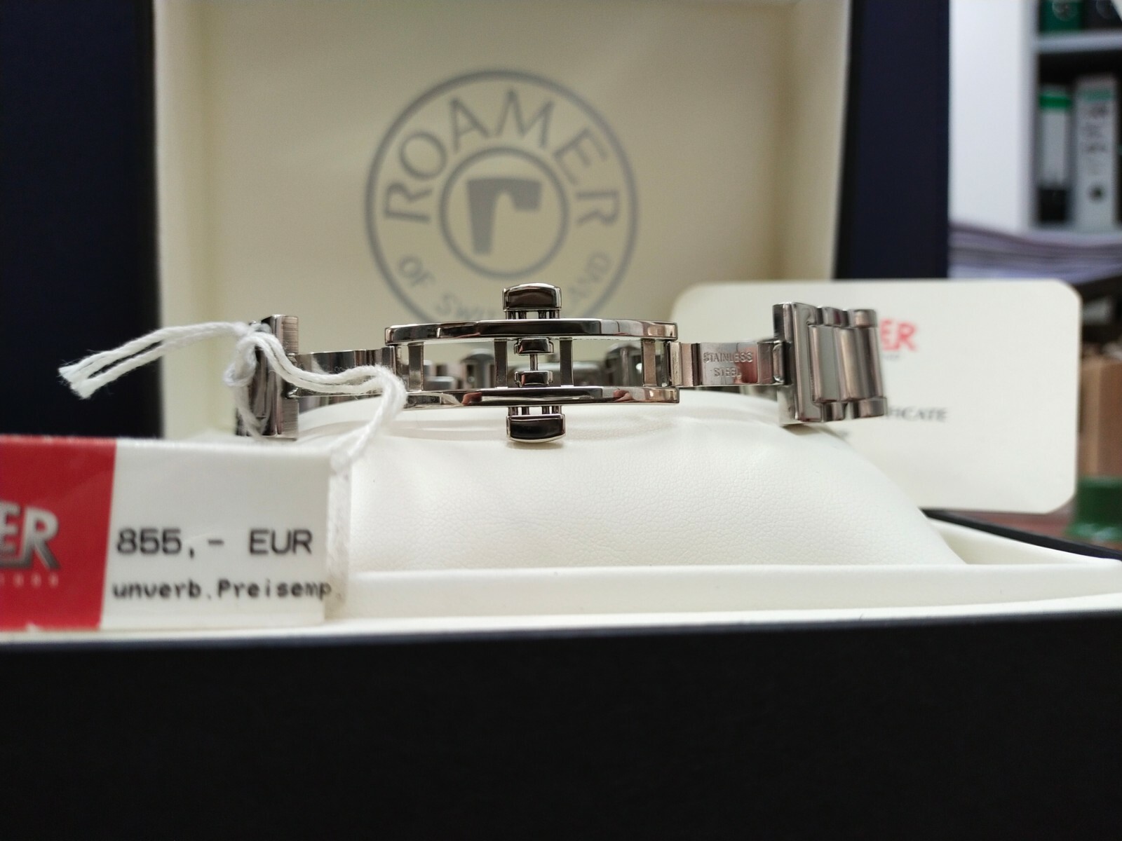 Pre-owned Roamer Watch Dreamline Luxury 18 Diamonds Swiss Made Folding Clasp 637.953