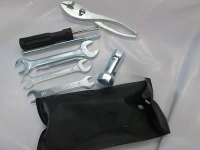 NEW  TOOL KIT SUZUKI T250 T350 T500 GT250 GT550 GT750 GT380 TS250 GT750  NEW 