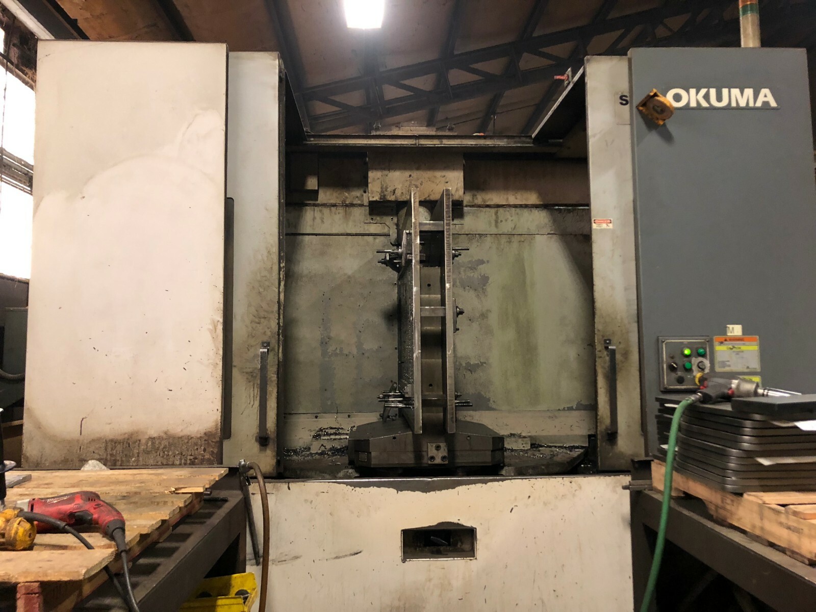 2005 Okuma MA-600HB - Tool Setter, Spindle Chiller, Probe, Video Available!