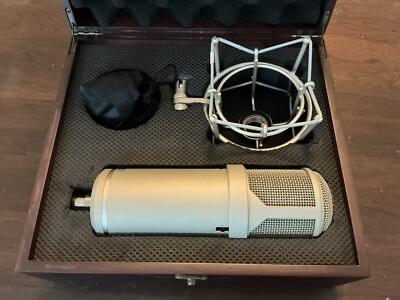 Lauten Audio Atlantis FC-387 Condenser Microphone
