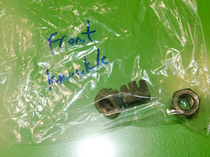 93-97 del Sol VTEC OEM front knuckle hub spindle mount castle nuts left OR right
