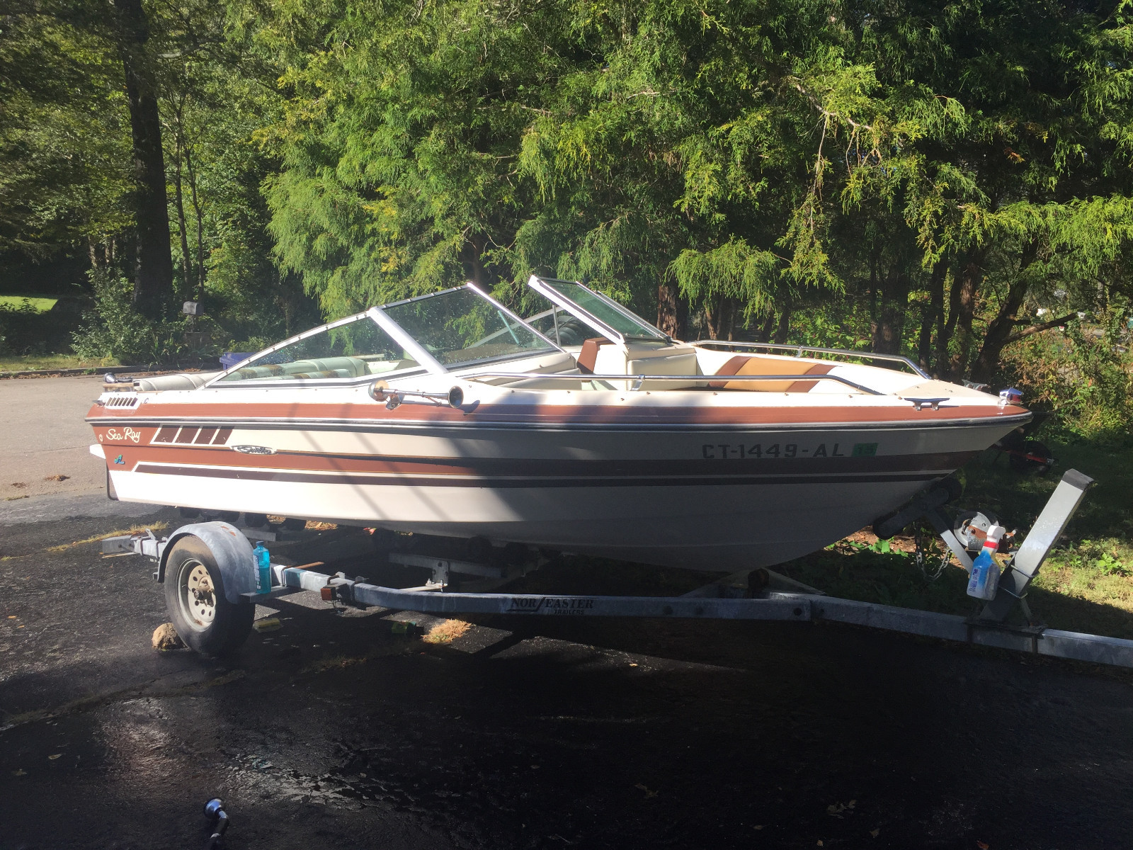 Nice 1987 Sea Ray 17 Bowrider with Trailer - Mercruiser - Read No Reserve NICE