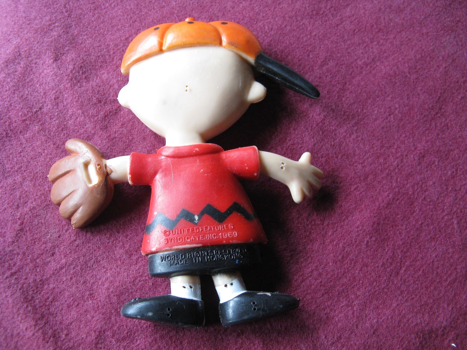 1969 CHARLIE BROWN BENDABLE FIGURE / Peanuts