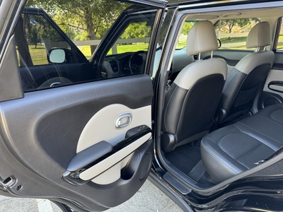 image 8 of interior